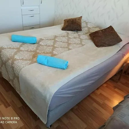 Cozy Citycenter 罗瓦涅米